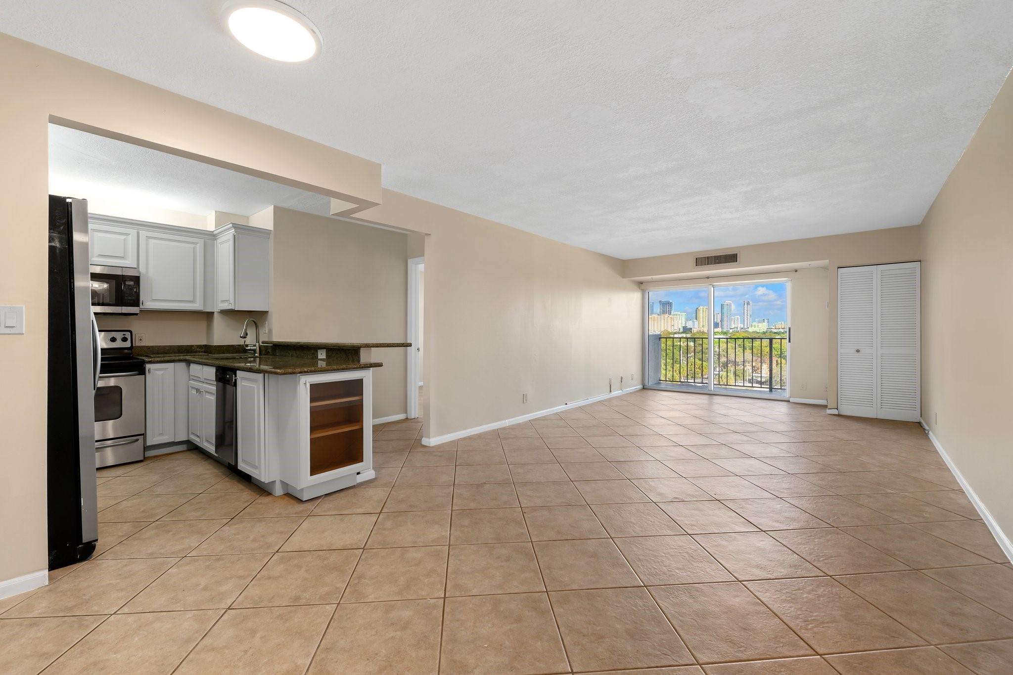 1625 SE 10th Ave 608