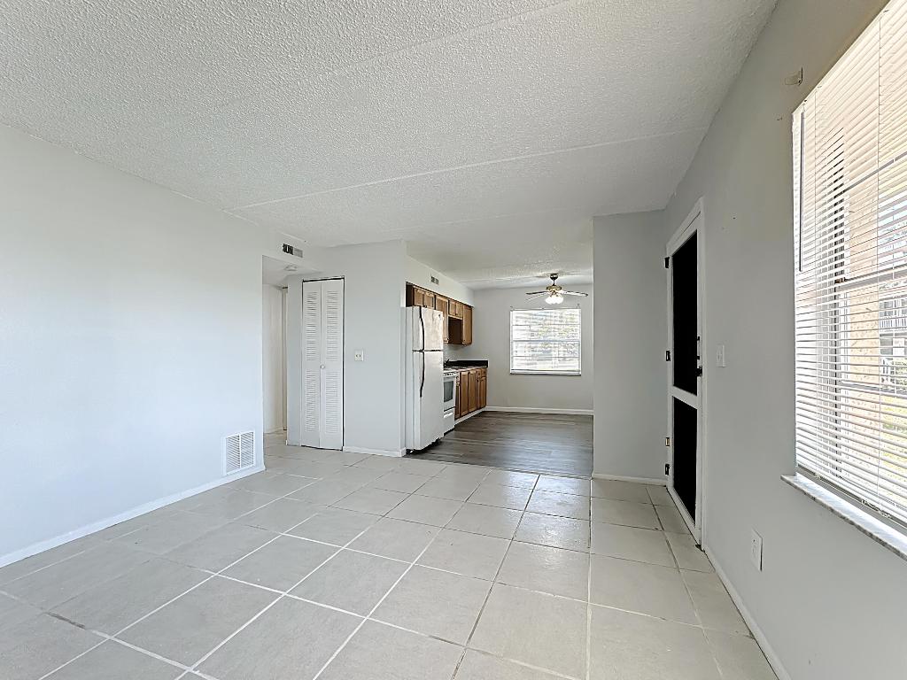 PALM GARDENS CONDO - Residential Lease