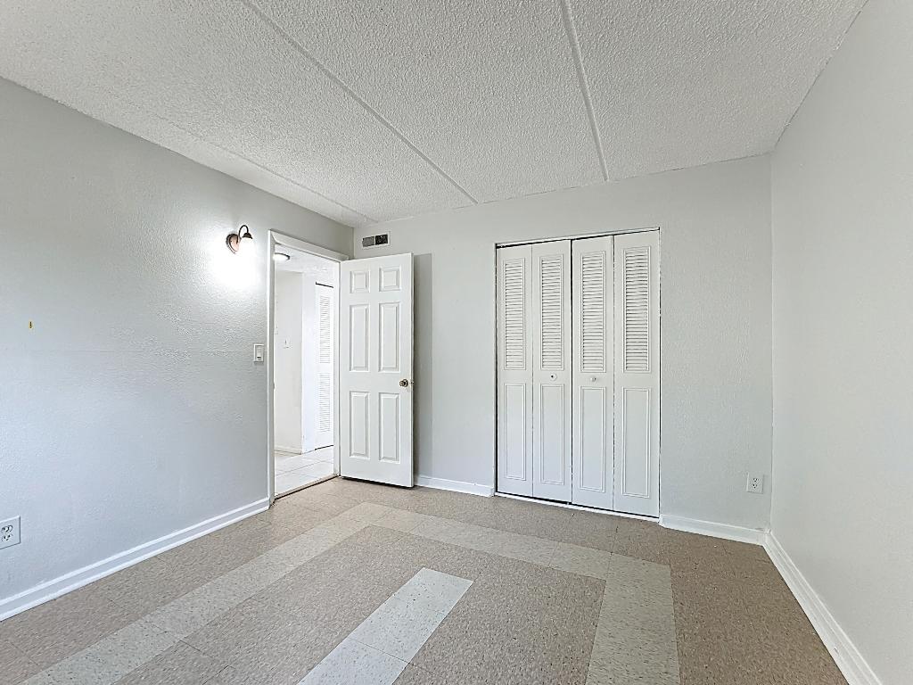 PALM GARDENS CONDO - Residential Lease