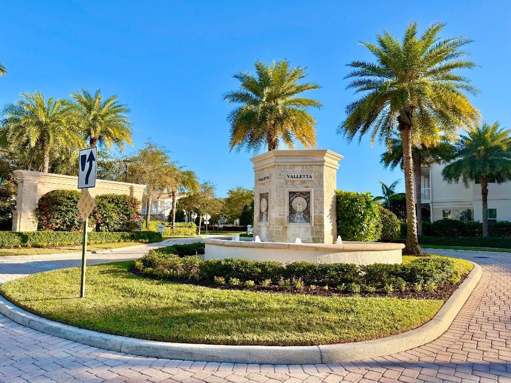 Photo of 100 NW 69th Circle #71, Boca Raton, FL 33487 (MLS # R11153019)