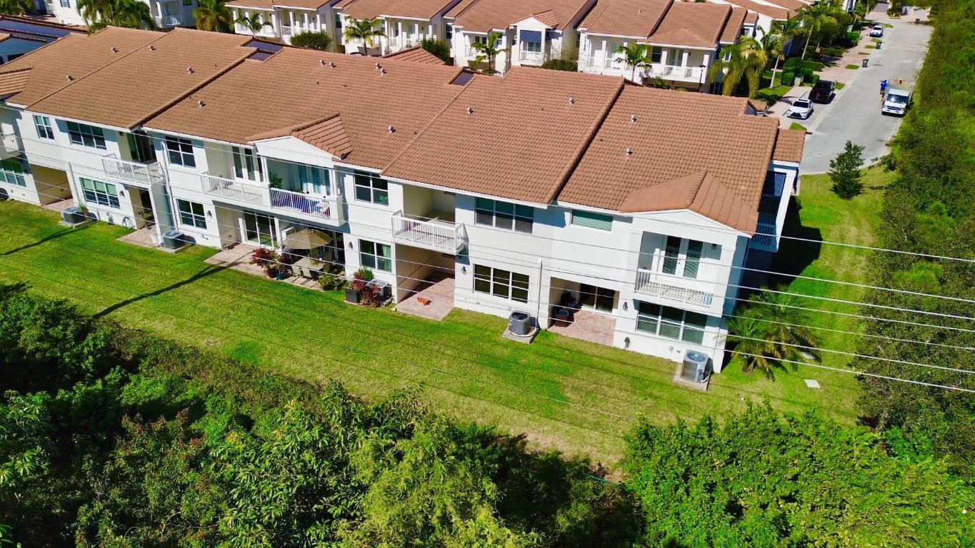 BOCA HIGHLANDS / VALLETTA - Residential