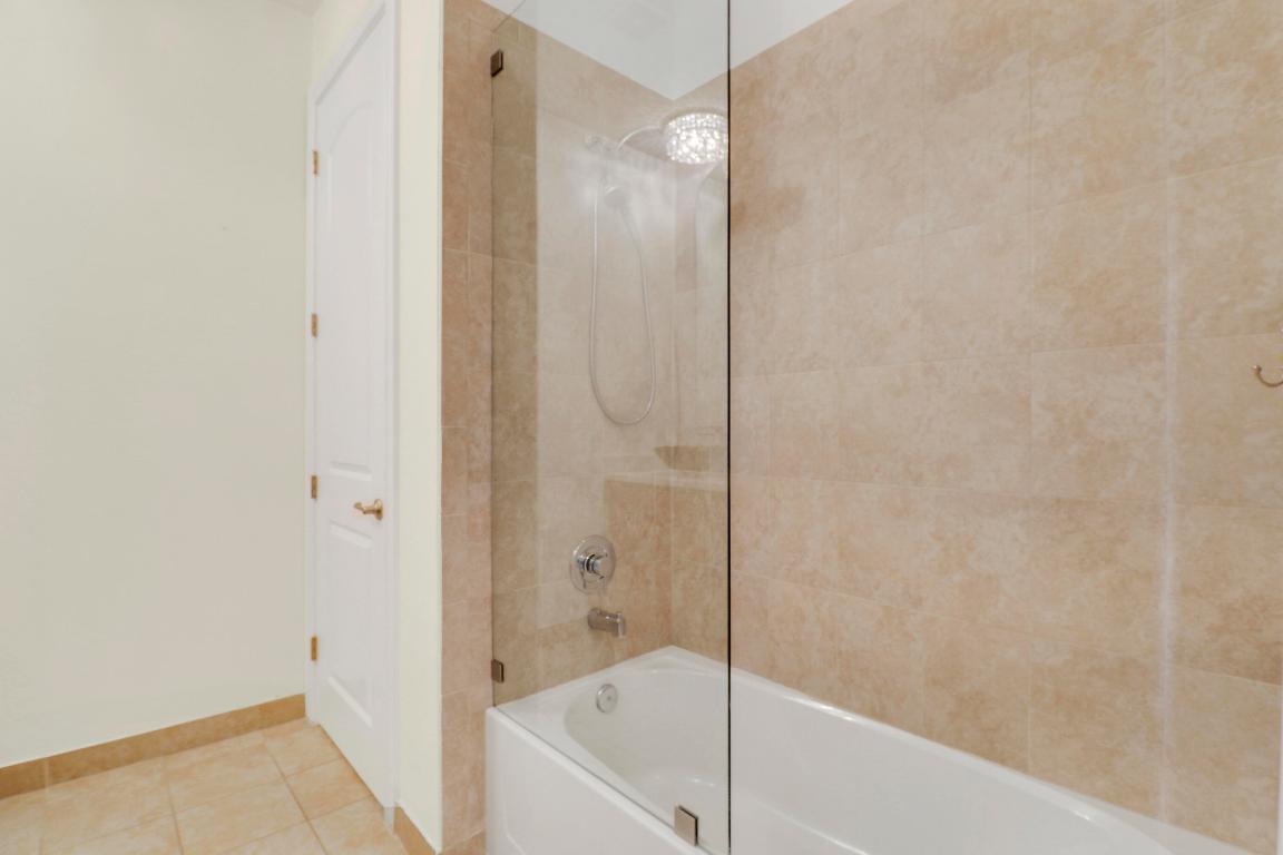 BOCA HIGHLANDS / VALLETTA - Residential