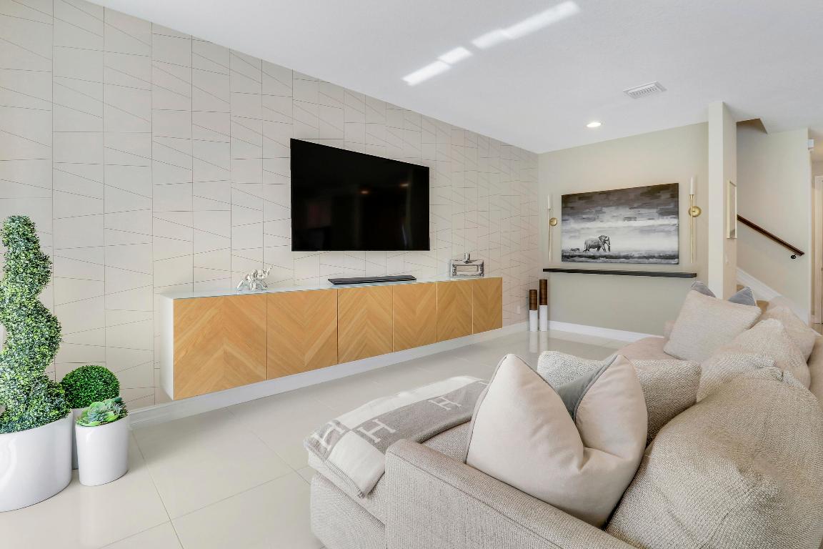 BOCA HIGHLANDS / VALLETTA - Residential