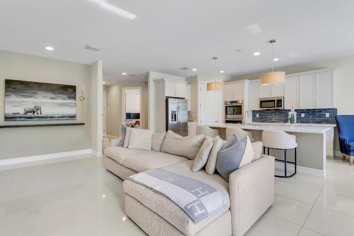 BOCA HIGHLANDS / VALLETTA - Residential