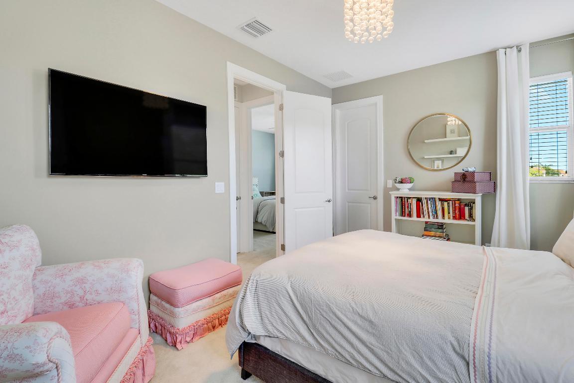 BOCA HIGHLANDS / VALLETTA - Residential