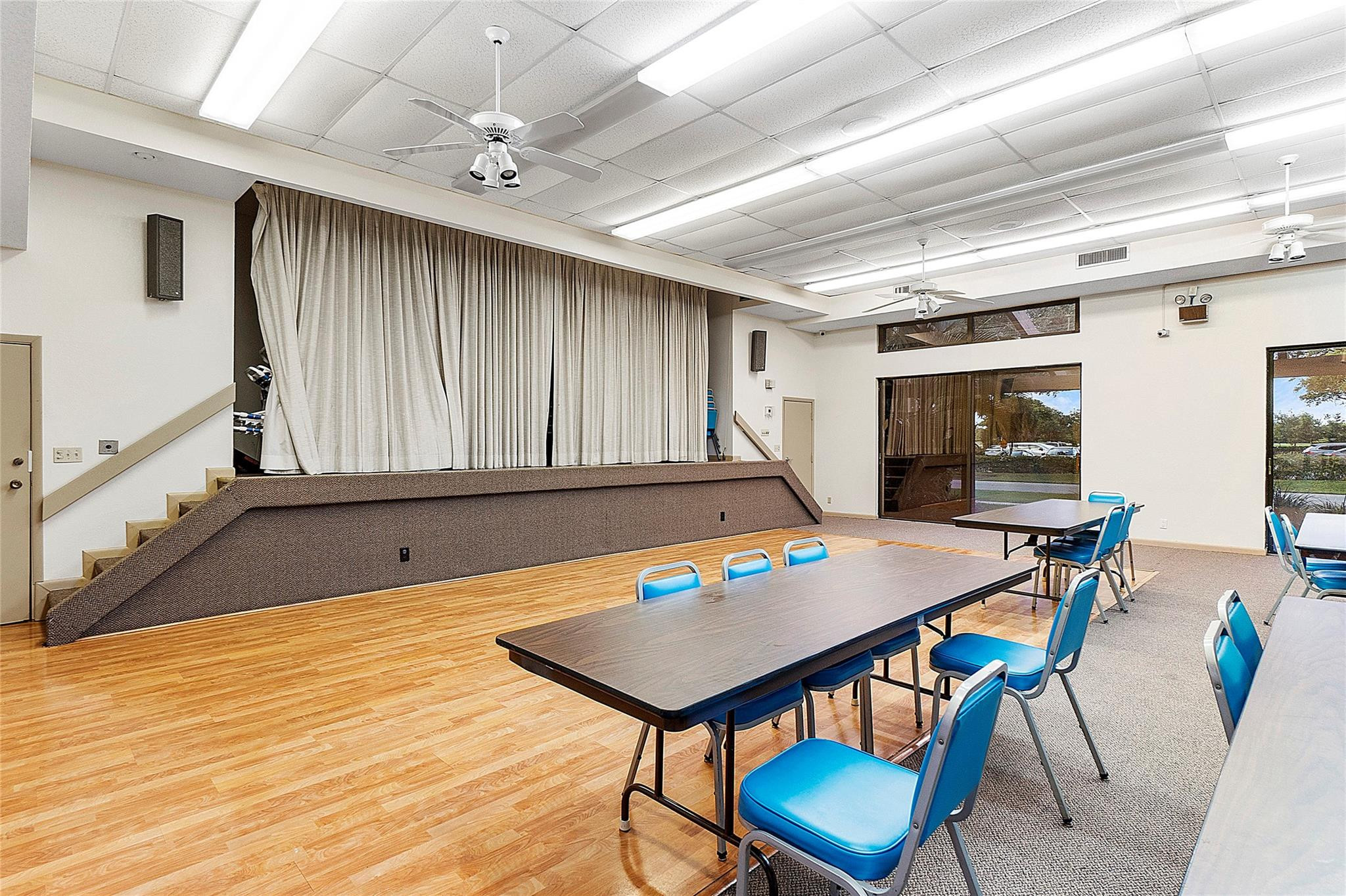 WATERS EDGE TOWERS CONDO - Residential