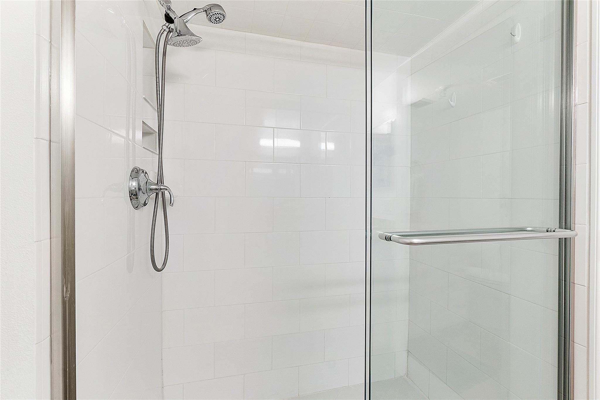 WATERS EDGE TOWERS CONDO - Residential