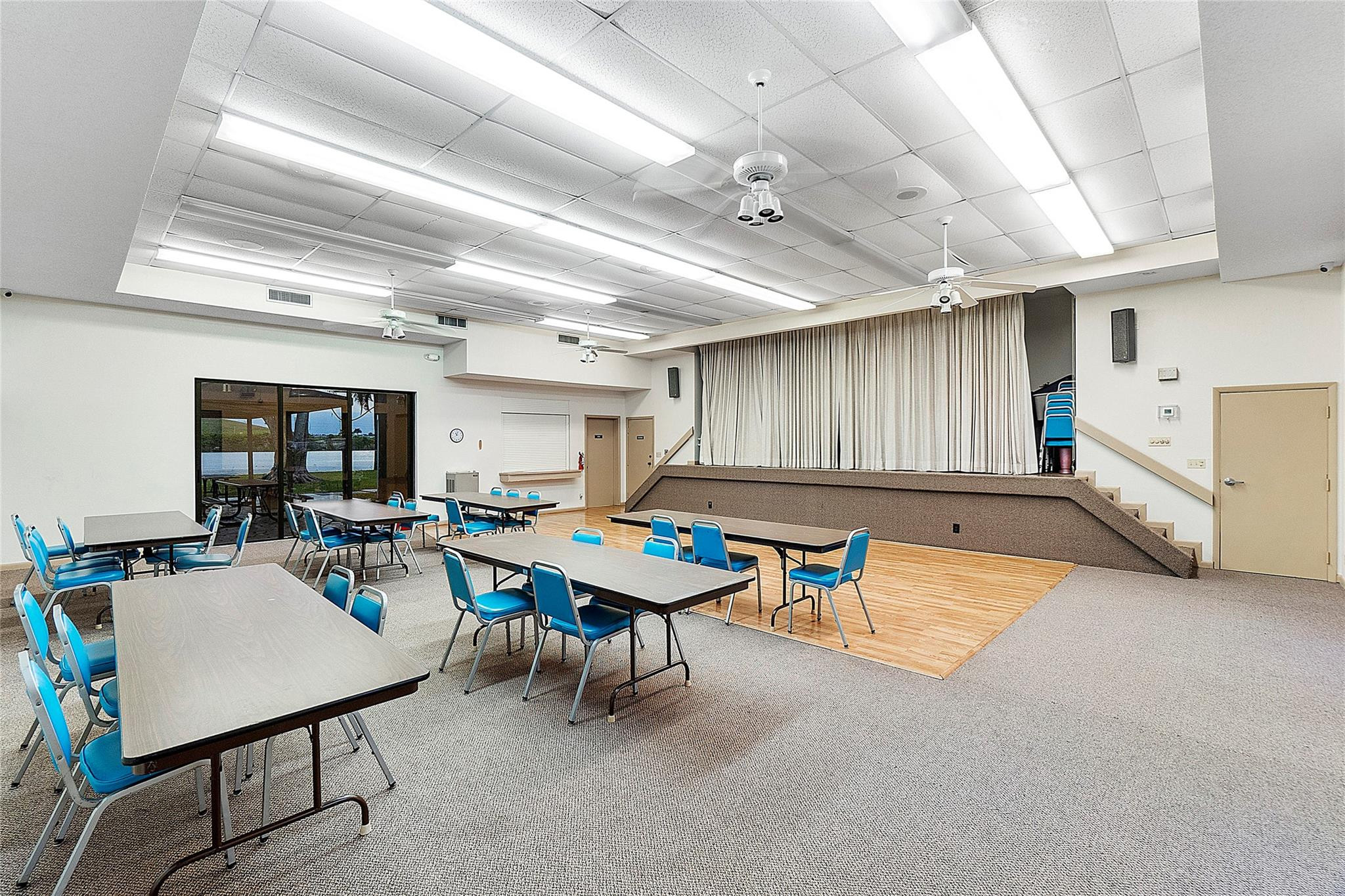 WATERS EDGE TOWERS CONDO - Residential