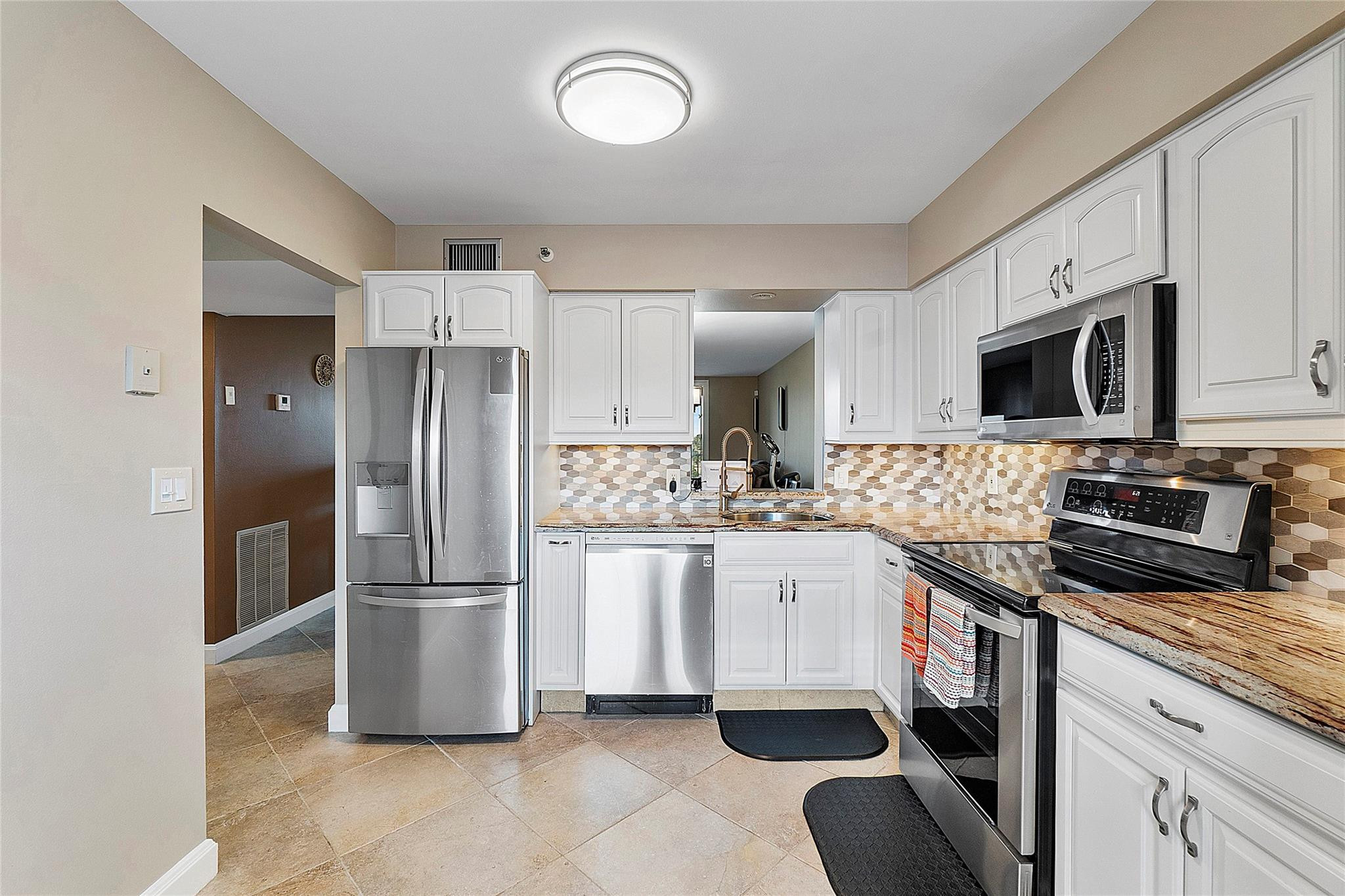 WATERS EDGE TOWERS CONDO - Residential