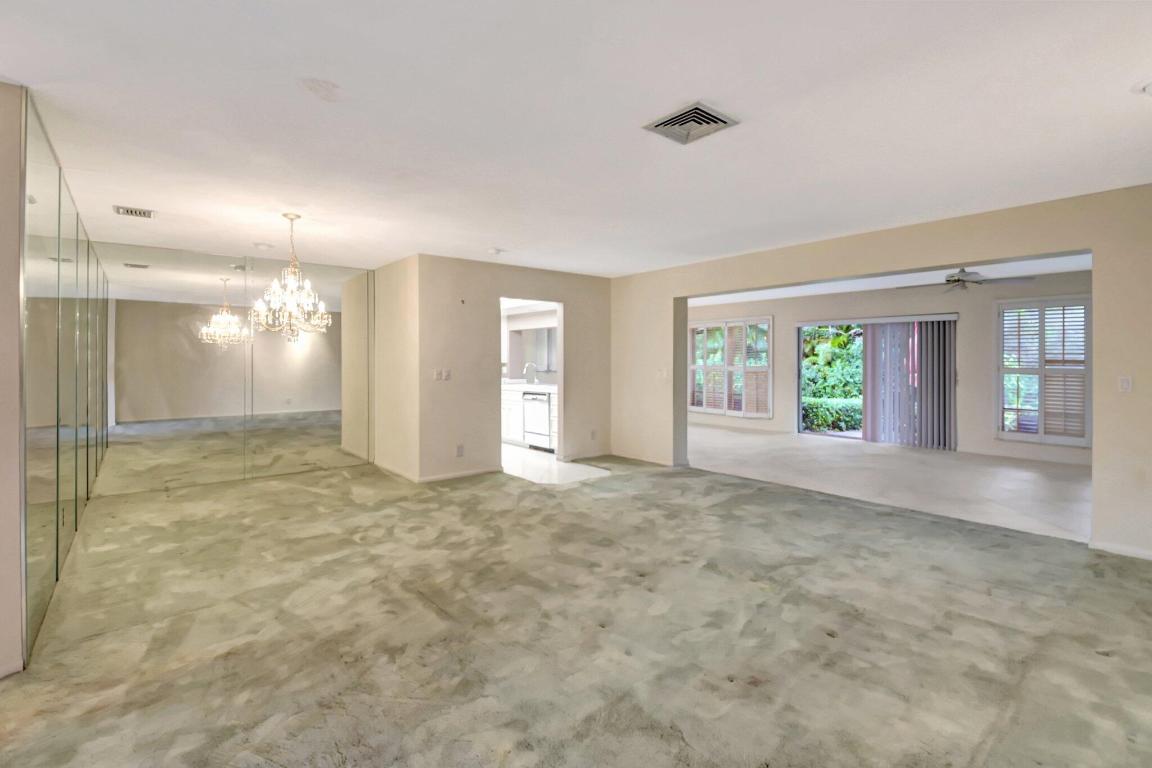 PINE VILLAS 9 - Residential