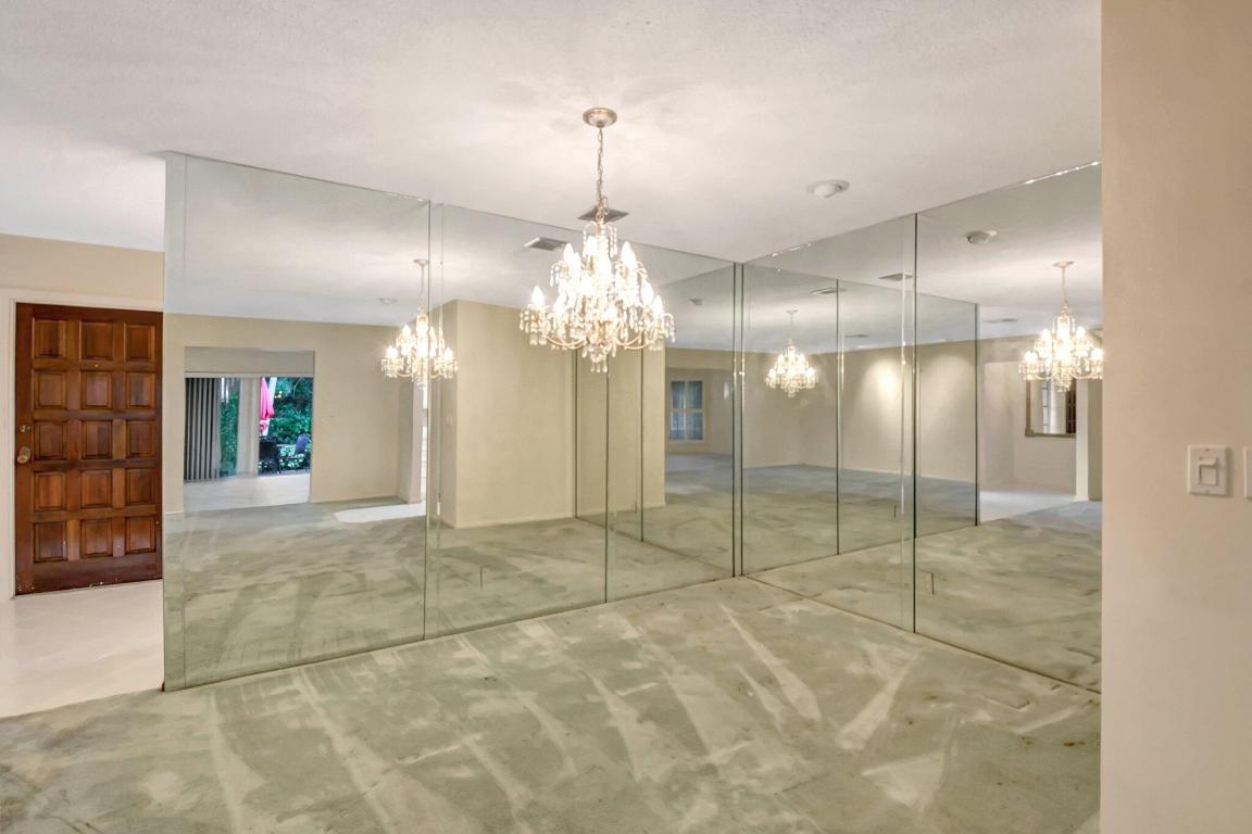 PINE VILLAS 9 - Residential