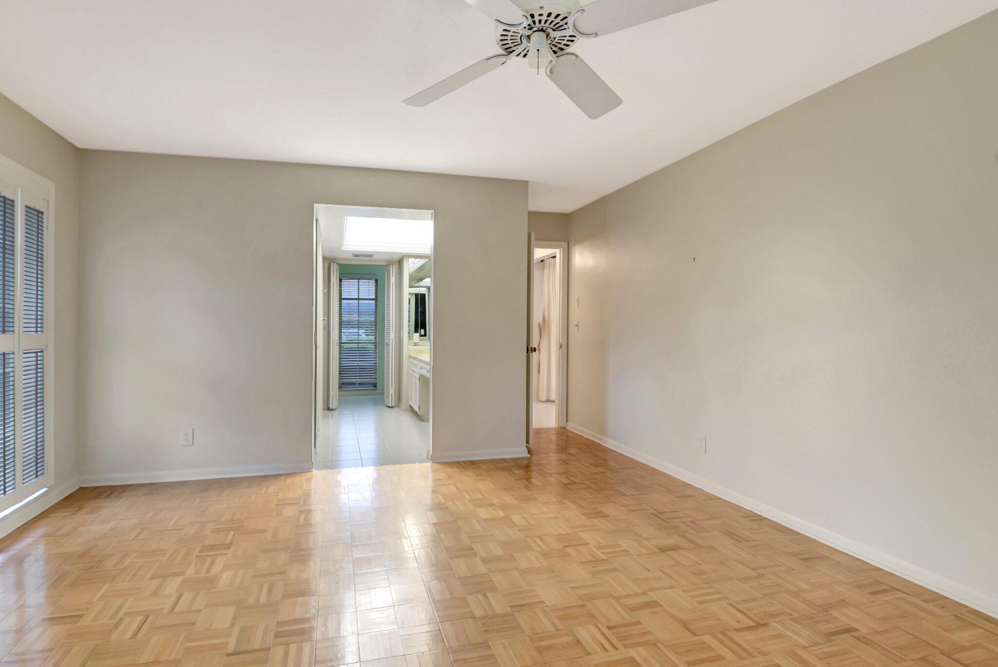 PINE VILLAS 9 - Residential
