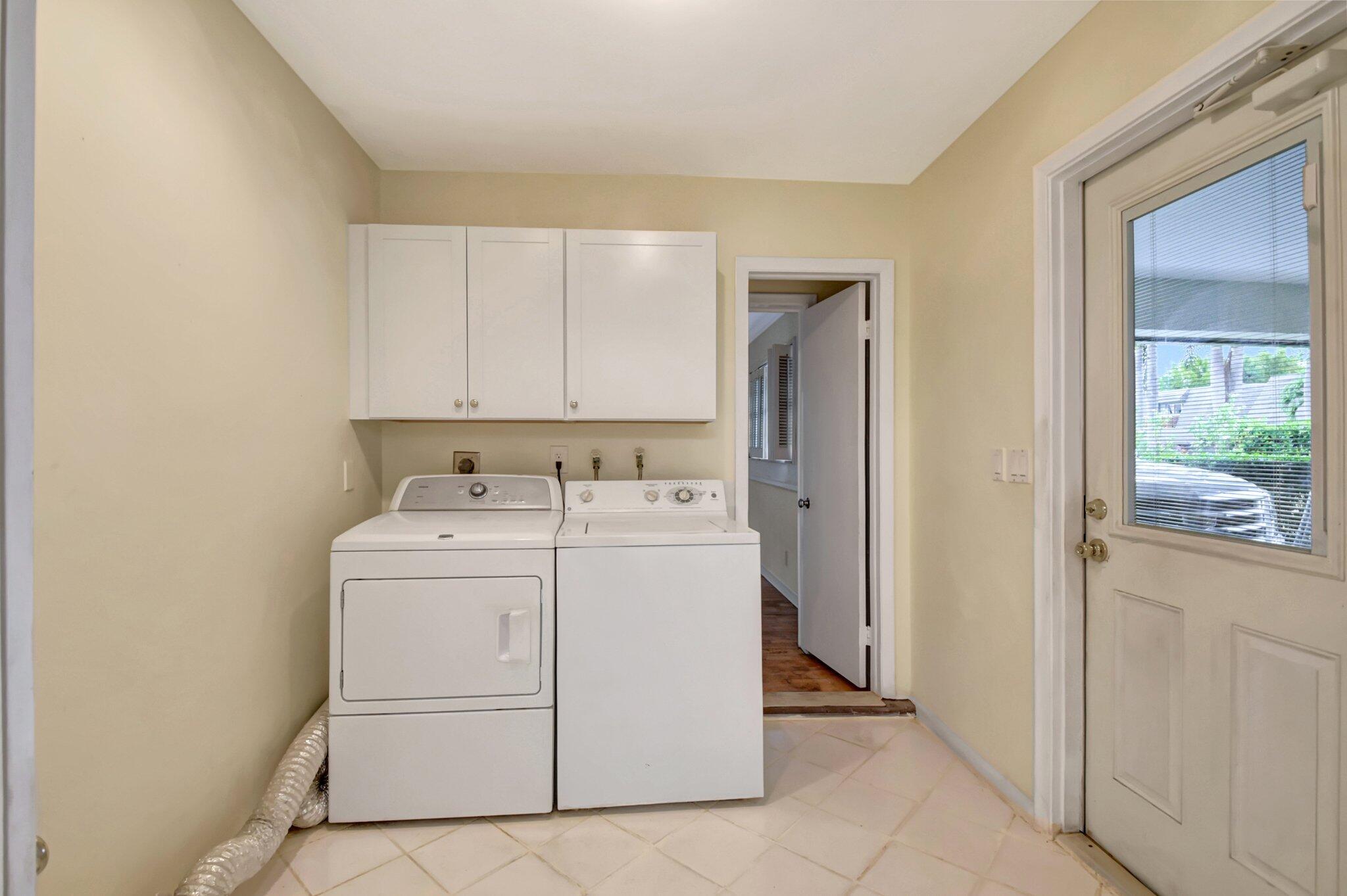 PINE VILLAS 9 - Residential