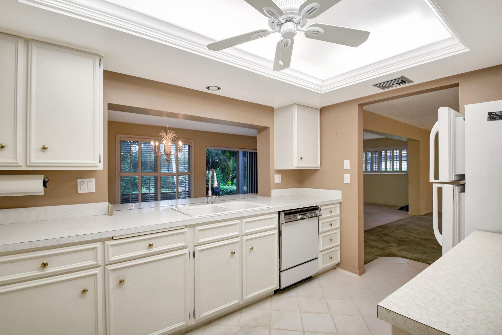 PINE VILLAS 9 - Residential