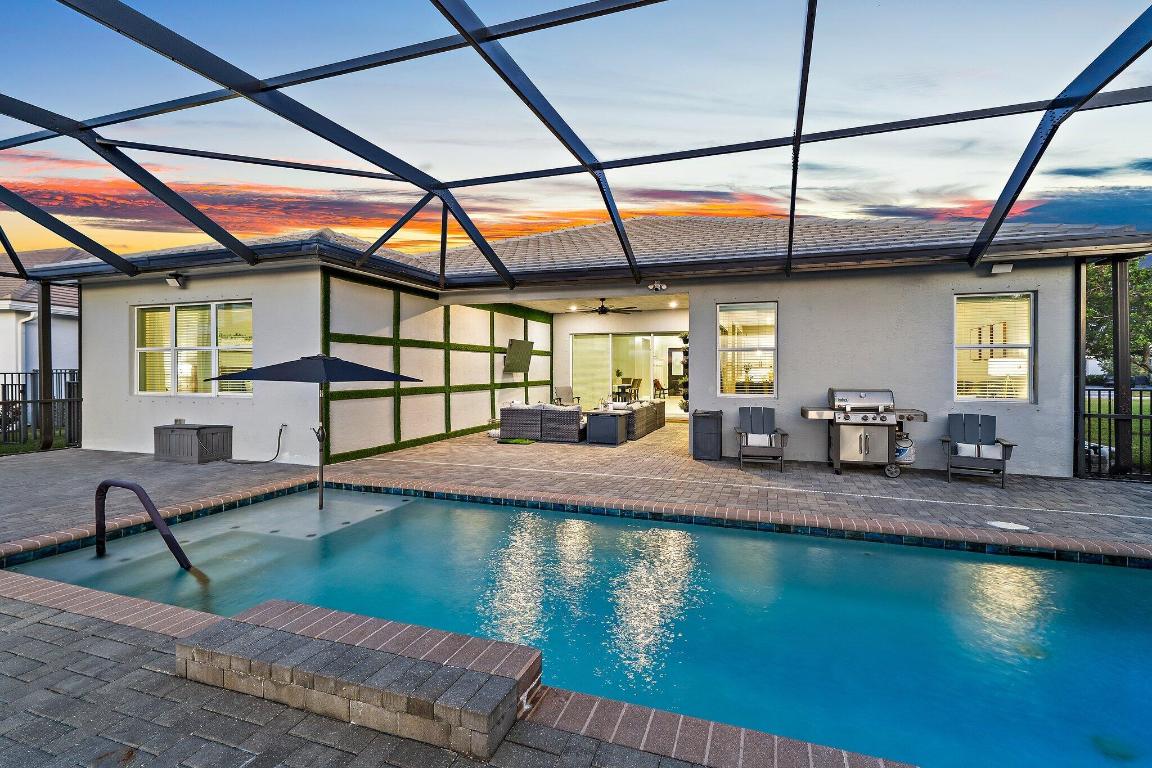 HAMMOCKS OF WESTLAKE - Residential