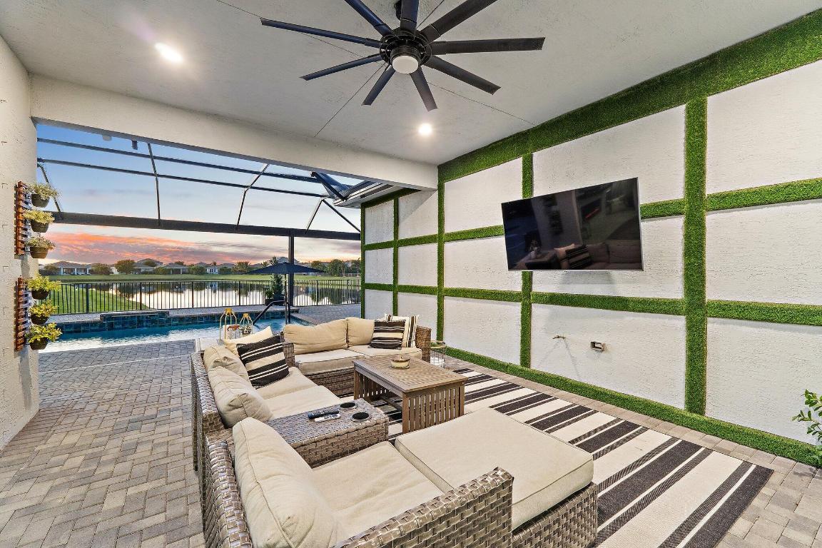 HAMMOCKS OF WESTLAKE - Residential