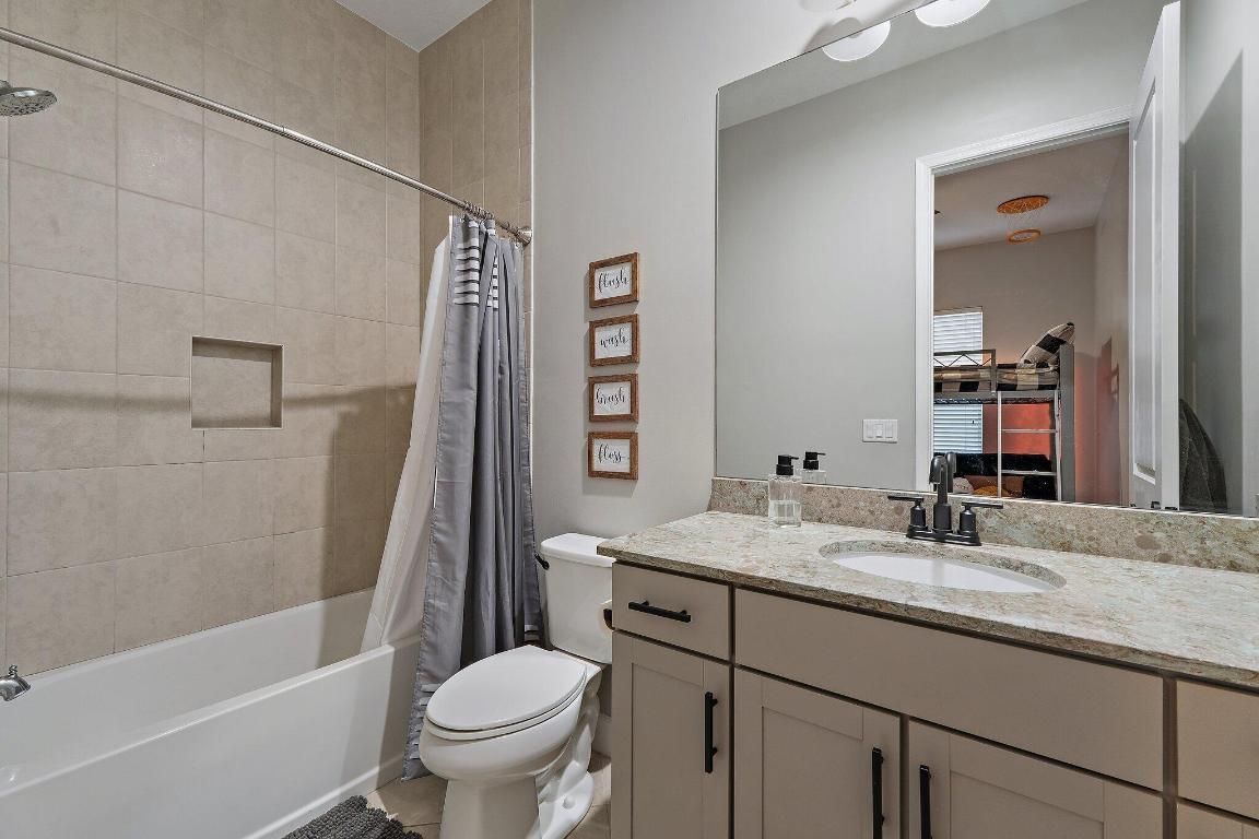 HAMMOCKS OF WESTLAKE - Residential