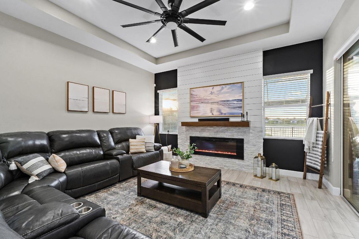 HAMMOCKS OF WESTLAKE - Residential