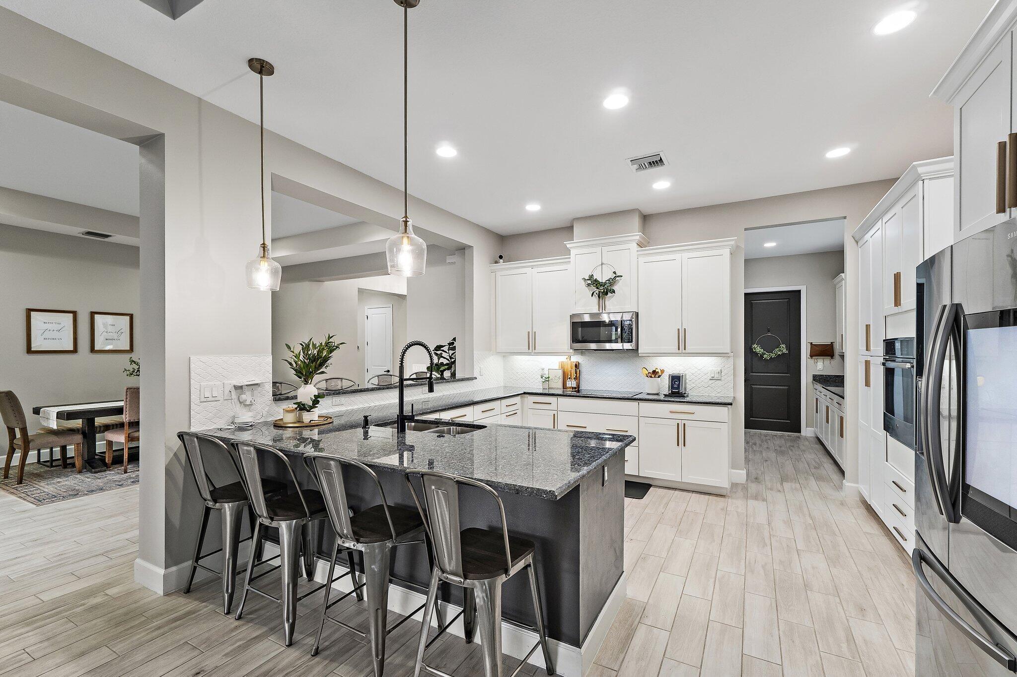 HAMMOCKS OF WESTLAKE - Residential