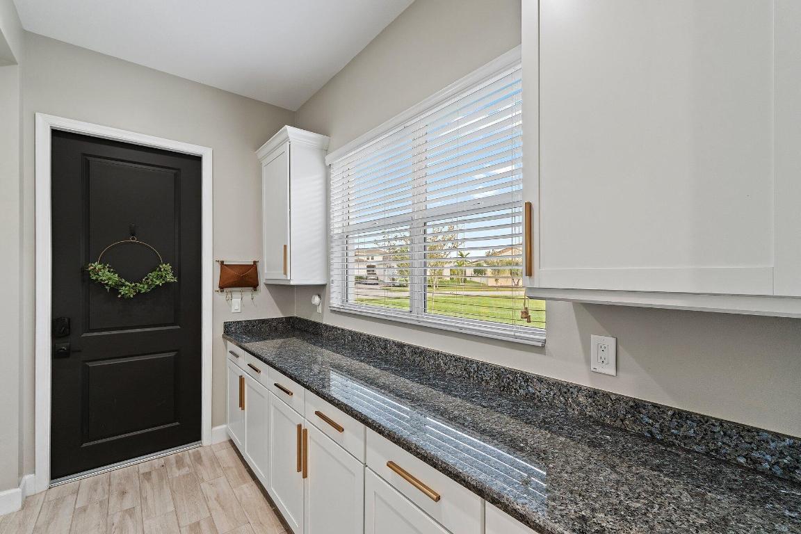 HAMMOCKS OF WESTLAKE - Residential