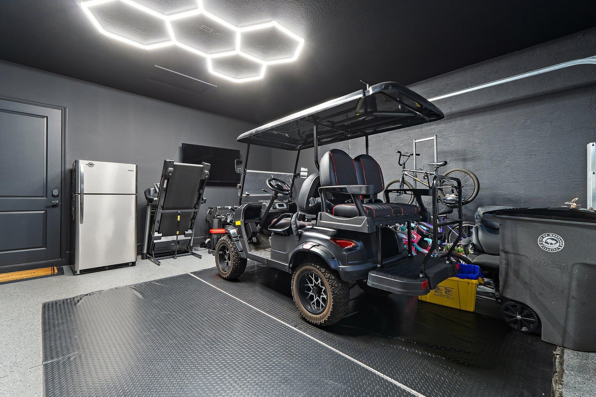 HAMMOCKS OF WESTLAKE - Residential