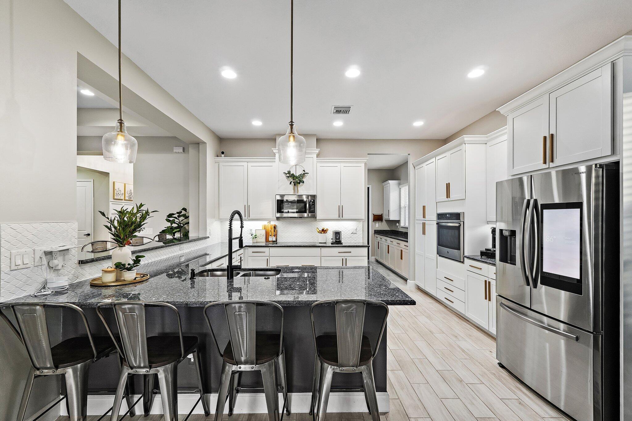 HAMMOCKS OF WESTLAKE - Residential