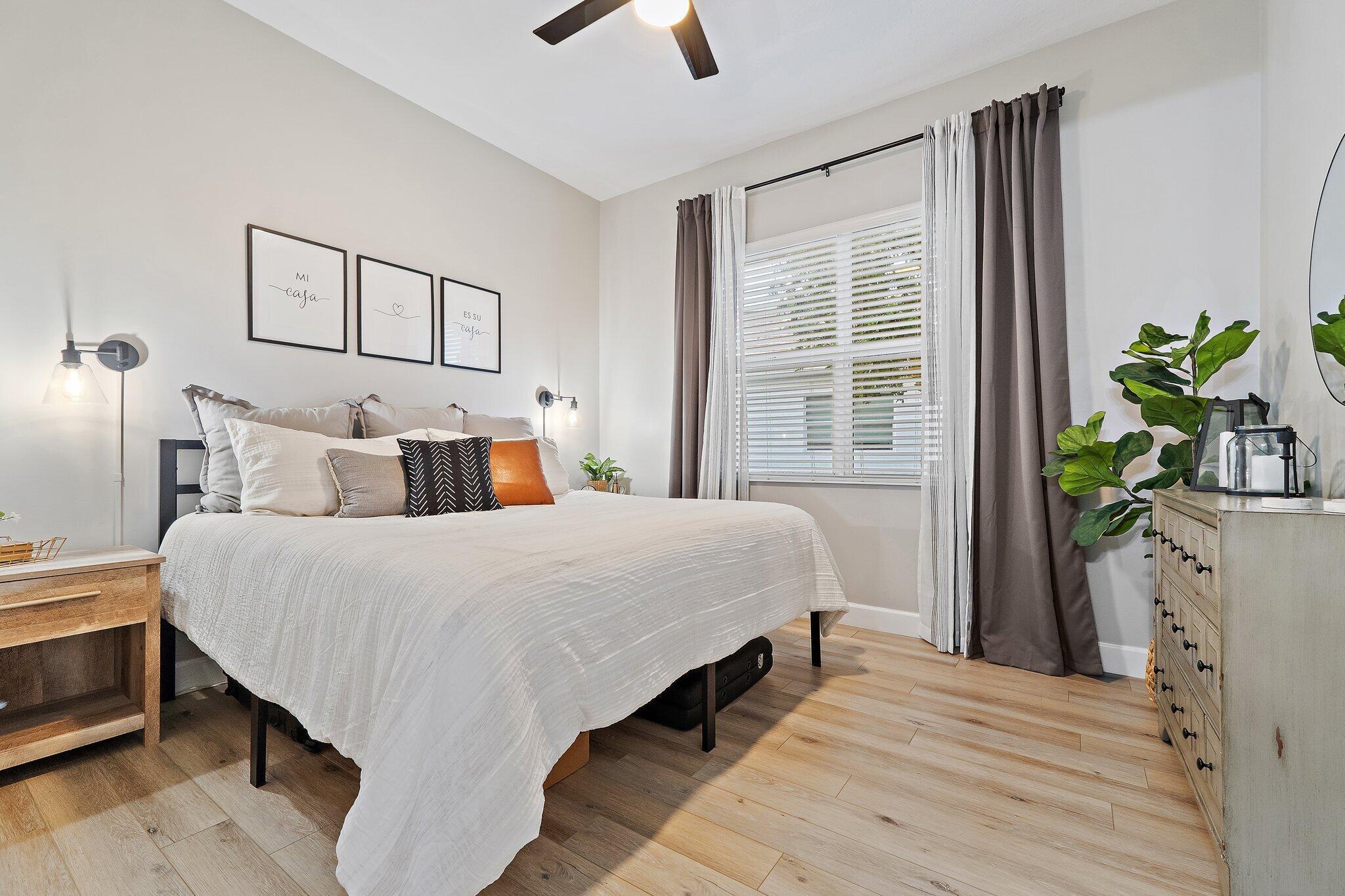 HAMMOCKS OF WESTLAKE - Residential