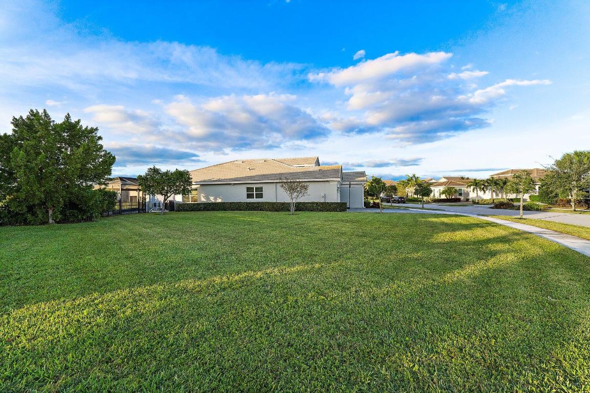 HAMMOCKS OF WESTLAKE - Residential