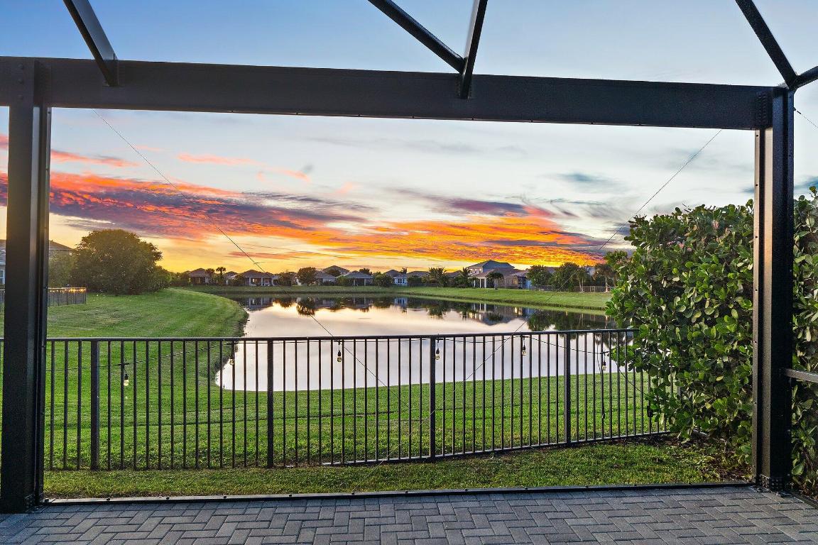 HAMMOCKS OF WESTLAKE - Residential