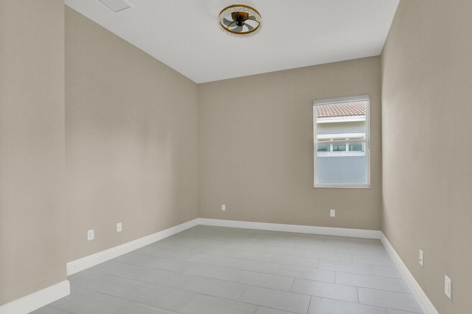 VERANO SOUTH PUD 1 - POD - Residential Lease