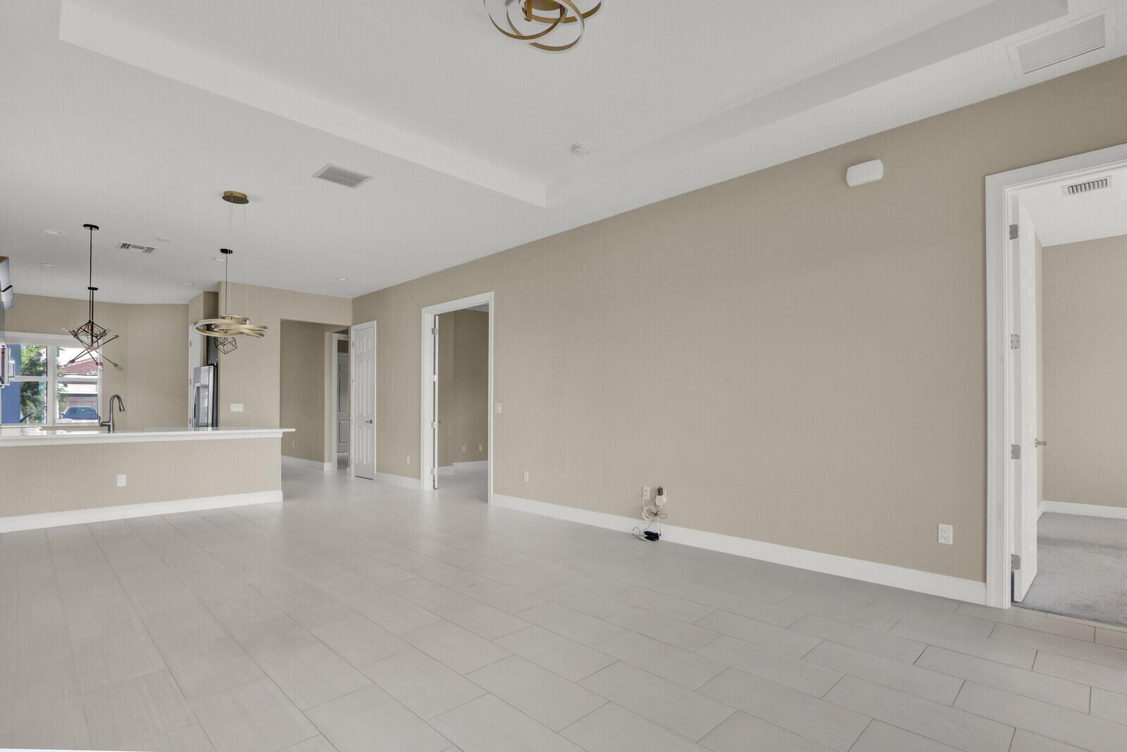 VERANO SOUTH PUD 1 - POD - Residential Lease