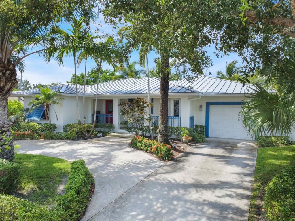 Photo of 1709 18th Avenue N, Lake Worth Beach, FL 33460 (MLS # R11104036)