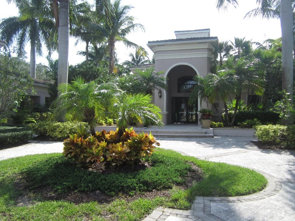 Photo of 2811 Grande Parkway #201, Palm Beach Gardens, FL 33410 (MLS # R10941946)