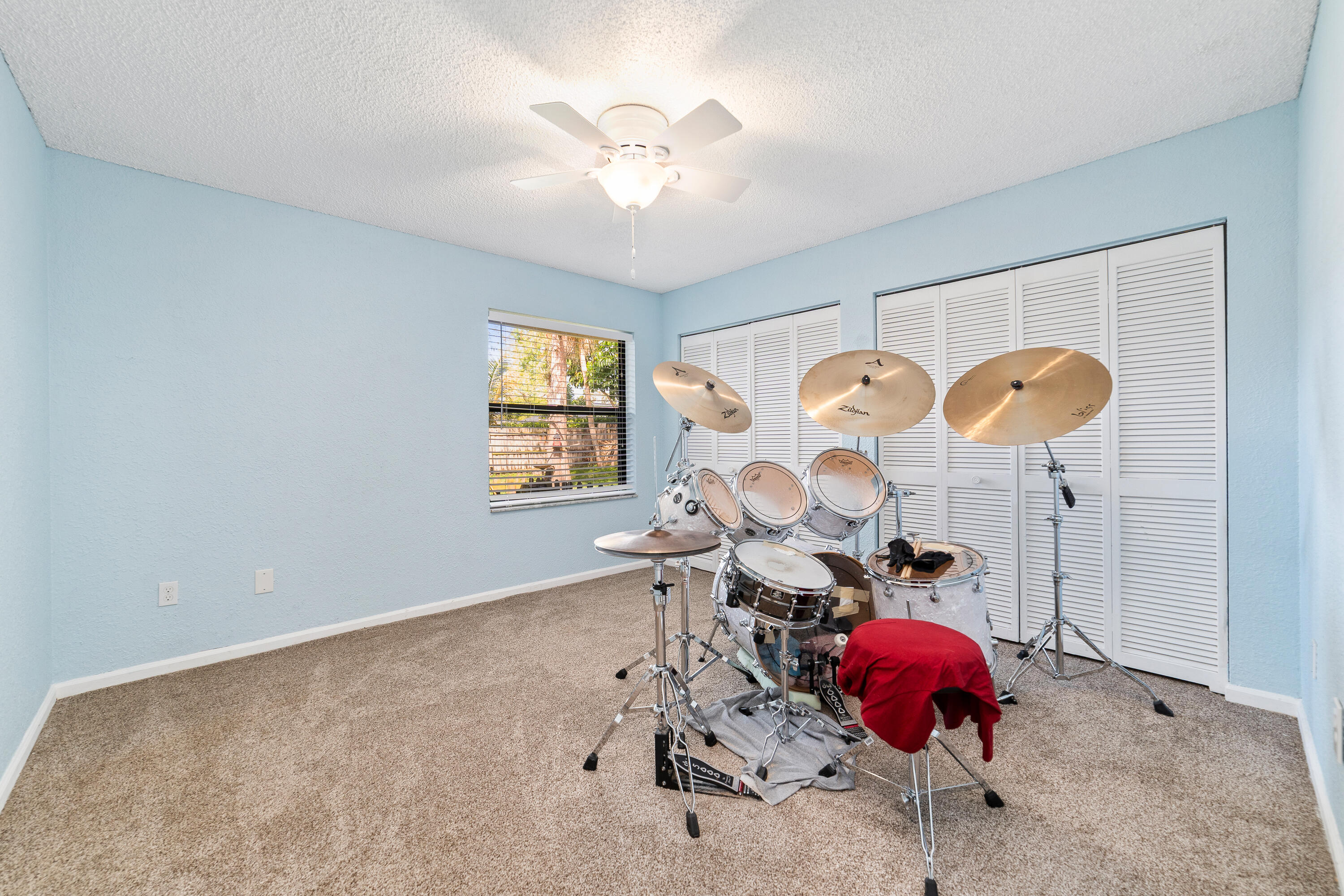 SUGAR POND MANOR OF WELLINGTON - Residential