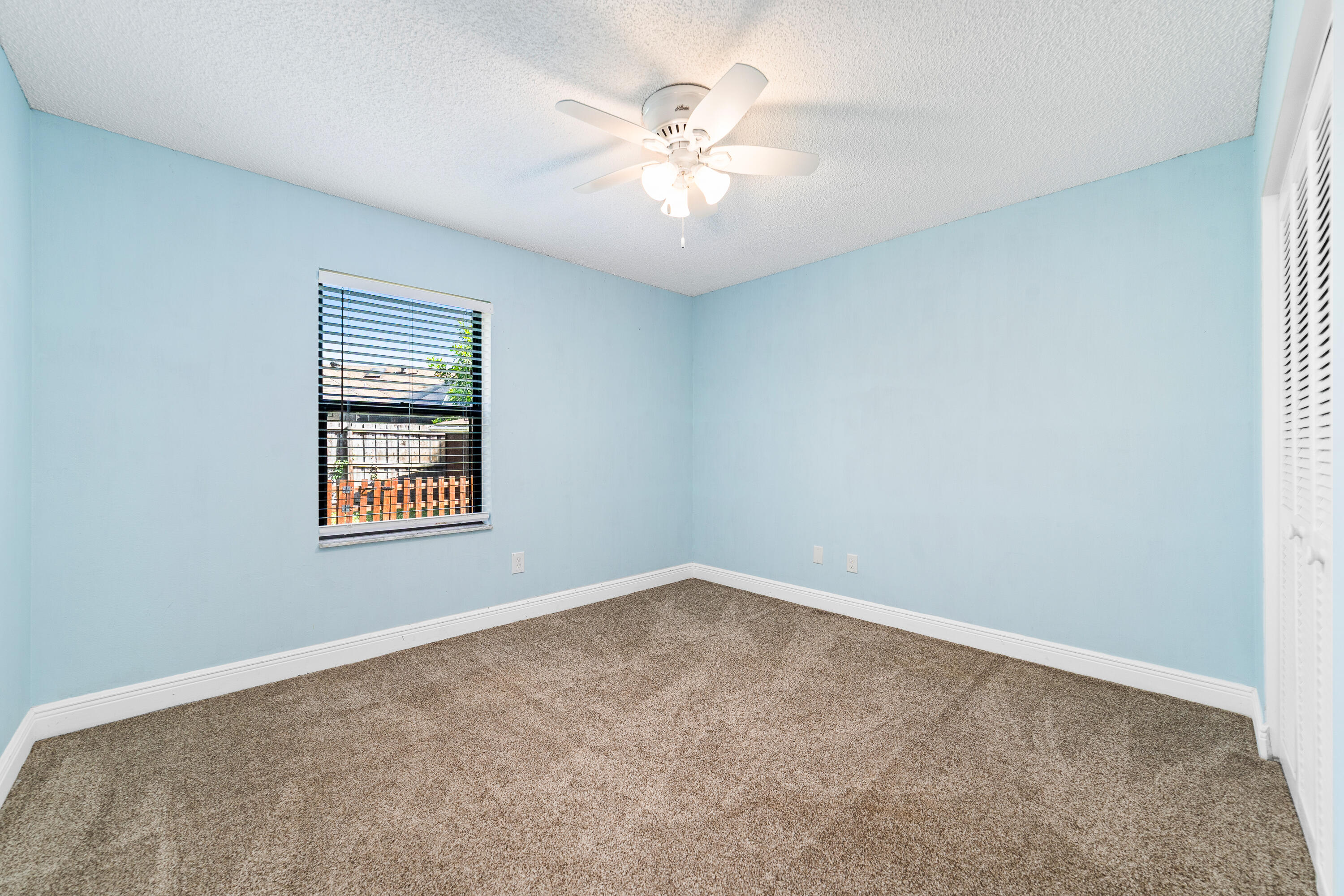 SUGAR POND MANOR OF WELLINGTON - Residential