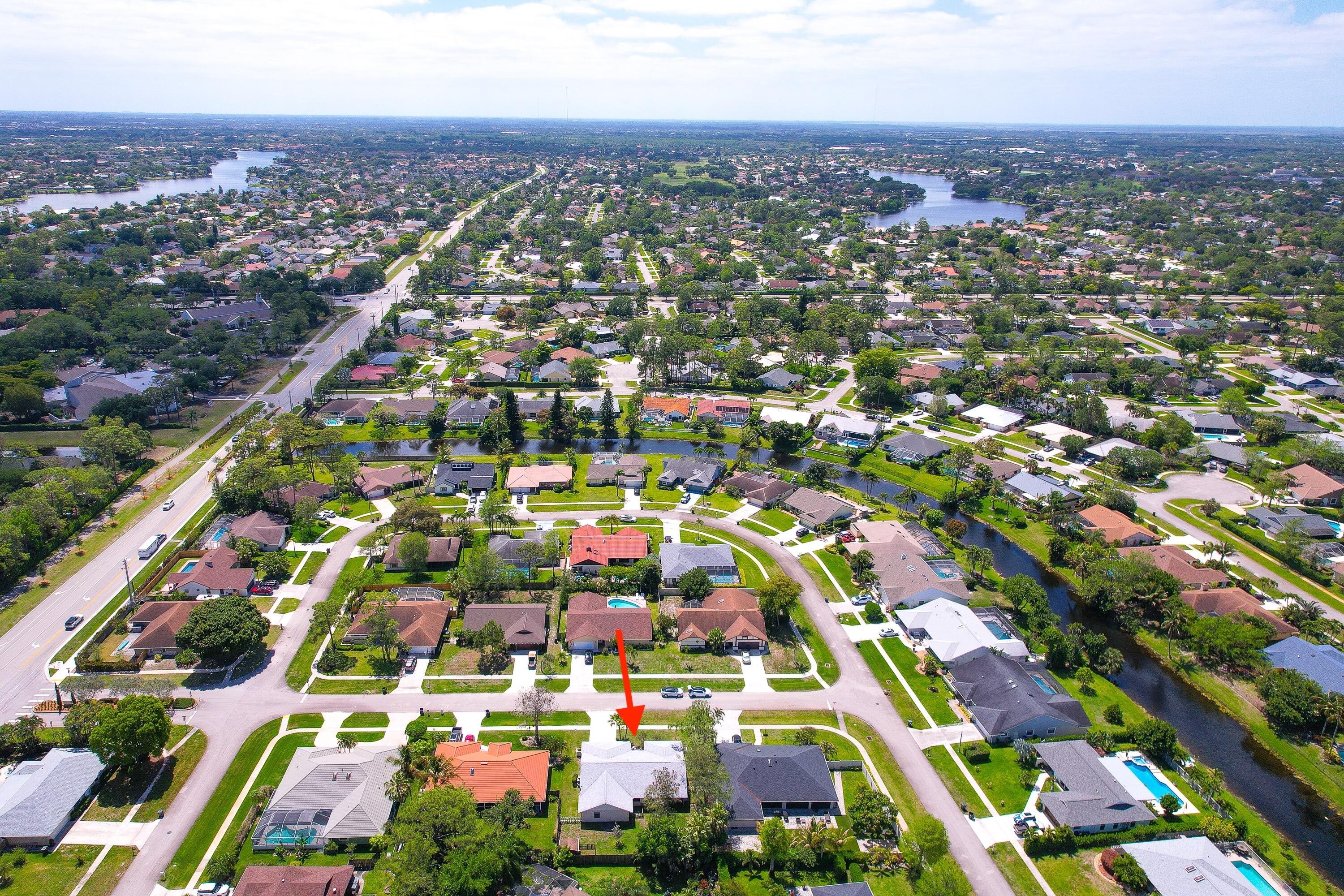 SUGAR POND MANOR OF WELLINGTON - Residential