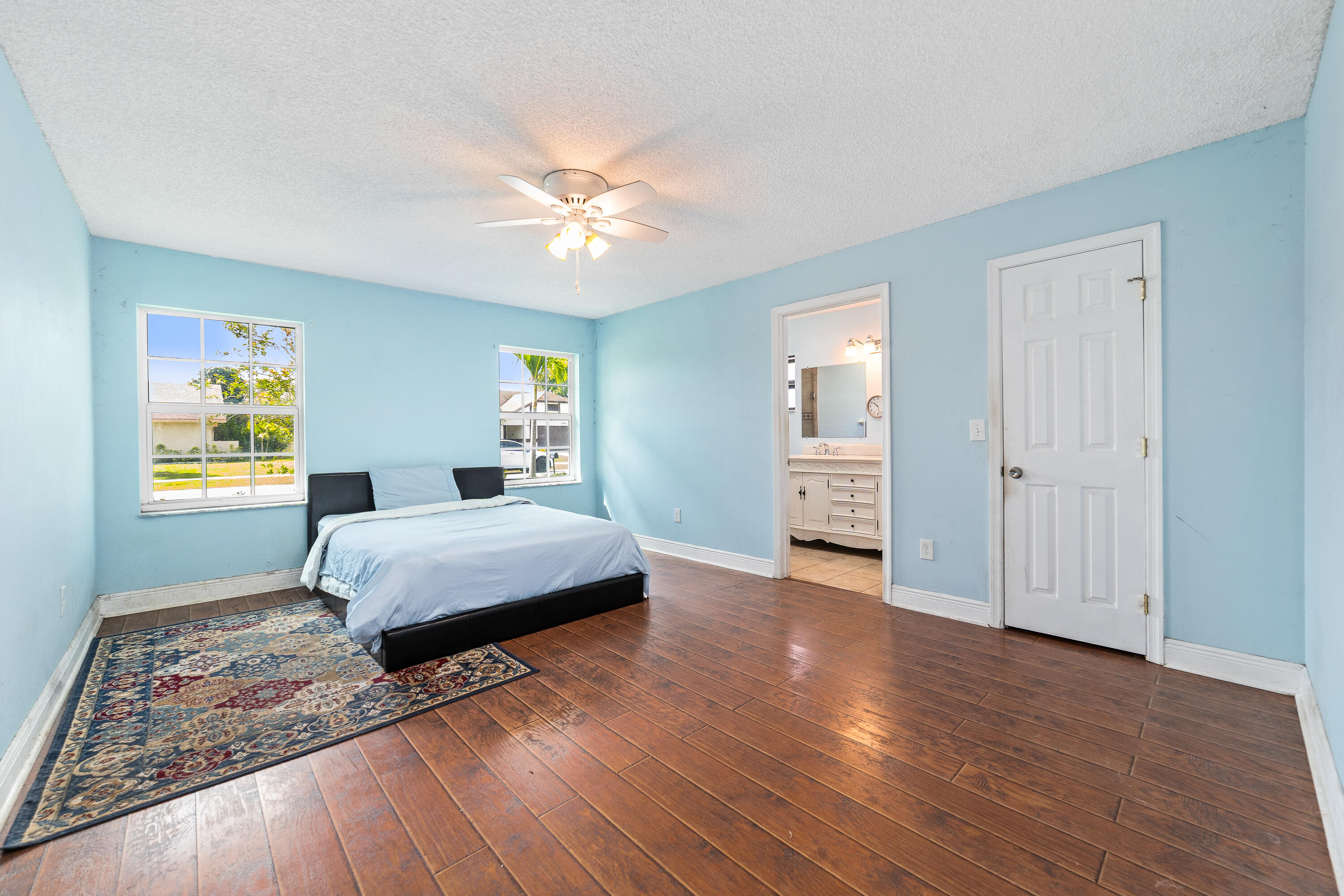 SUGAR POND MANOR OF WELLINGTON - Residential