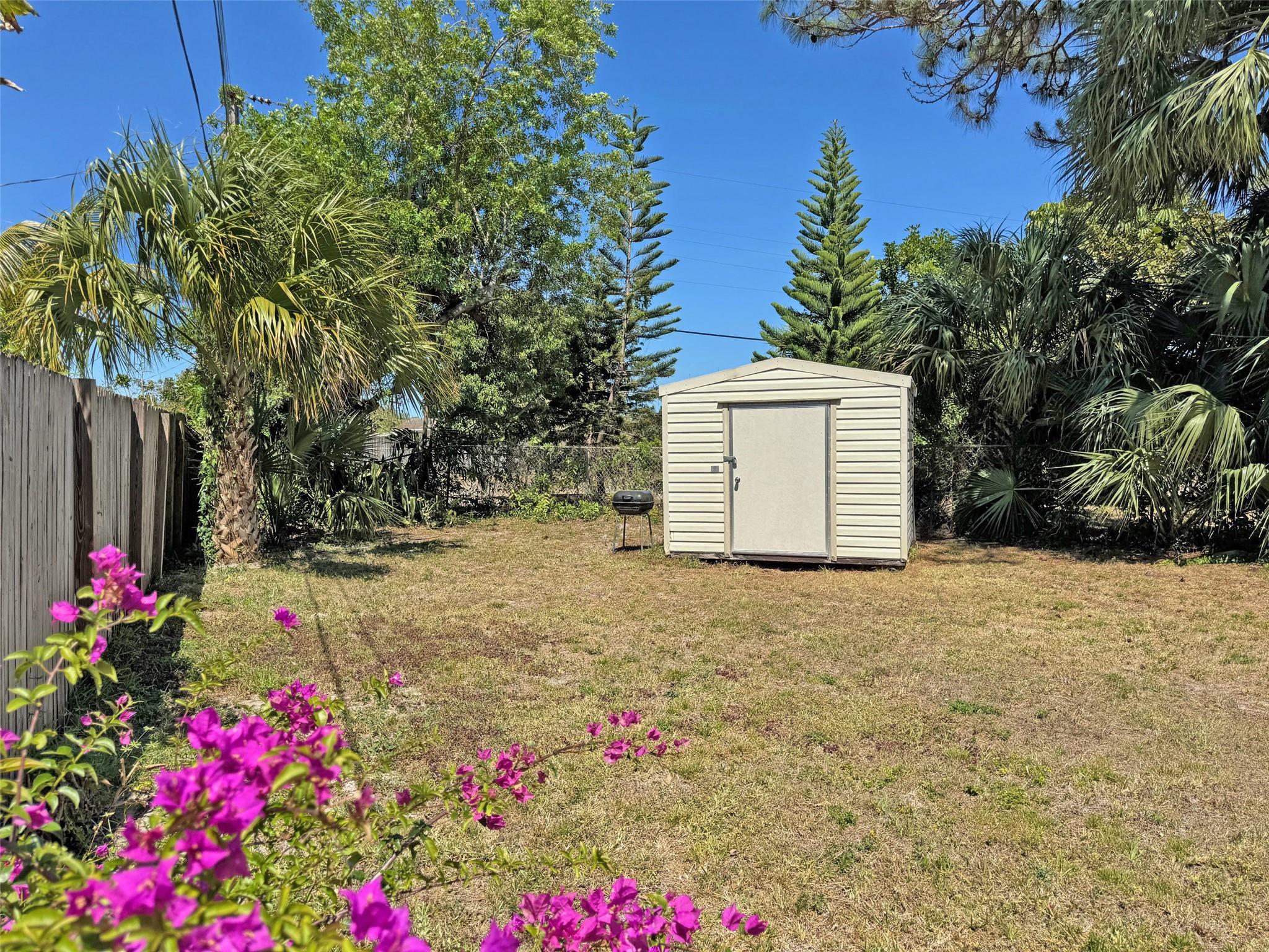 Lake Worth Hills Add 03 - Residential