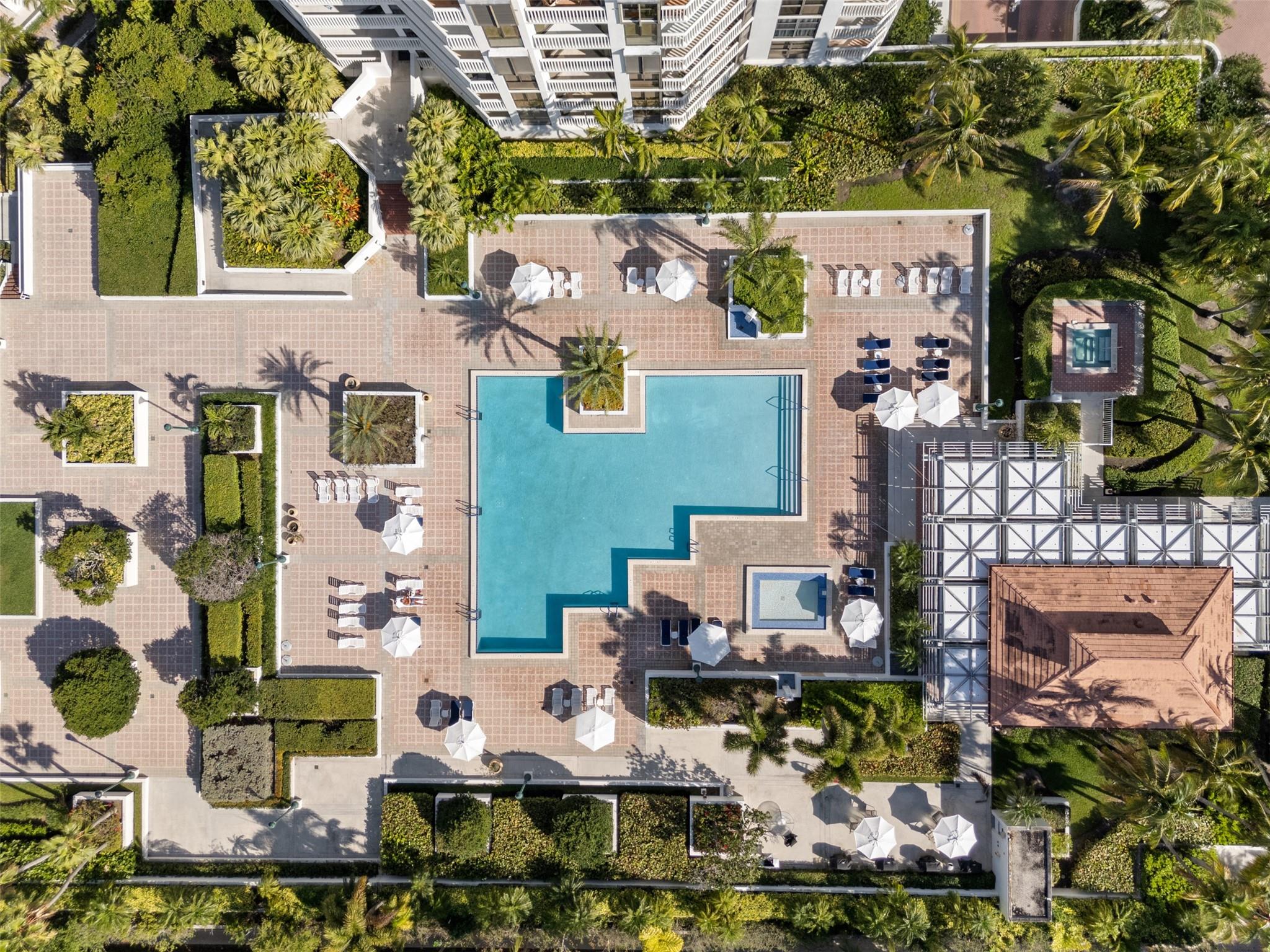 Williams Island - Residential