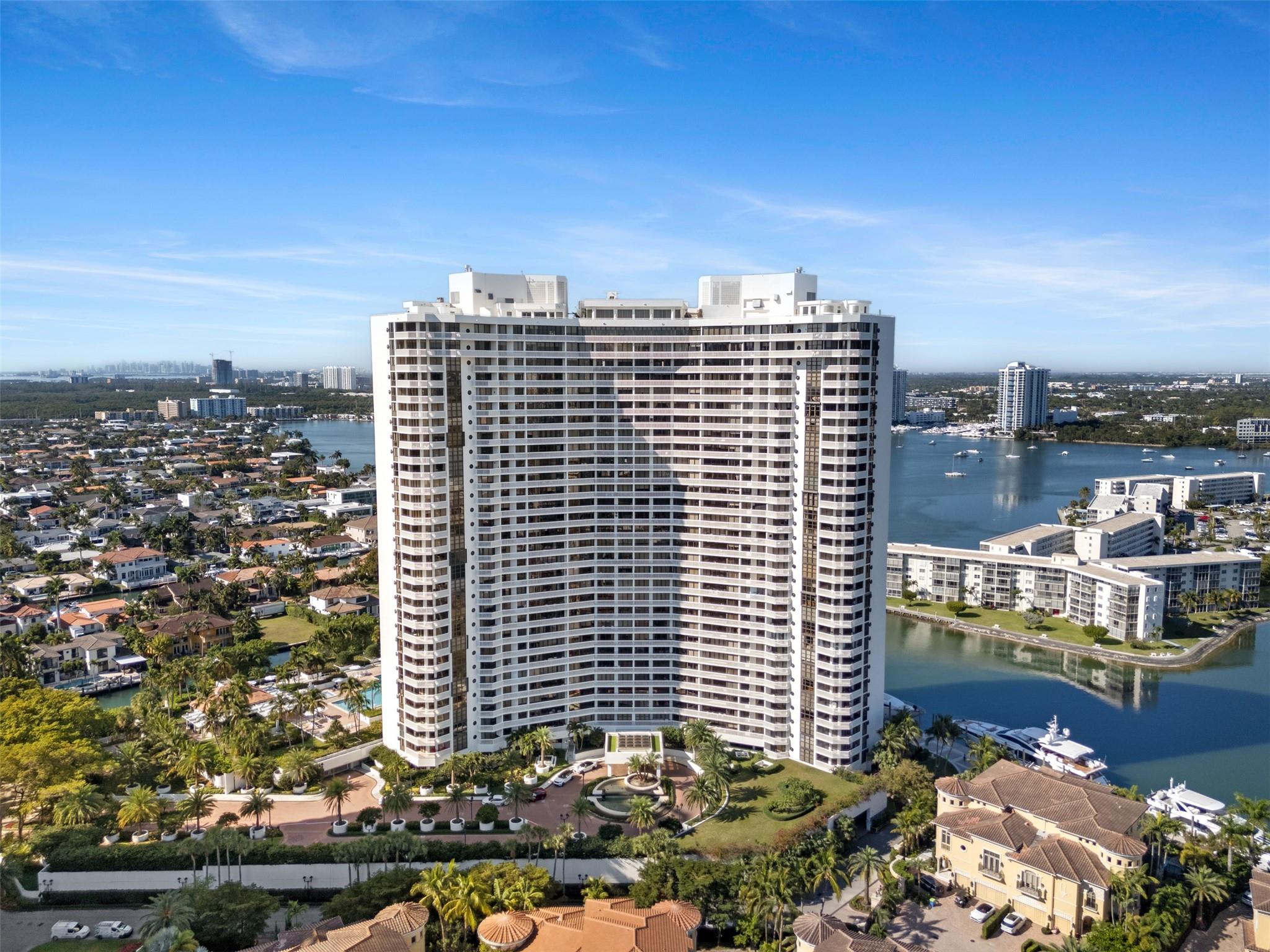 Williams Island - Residential