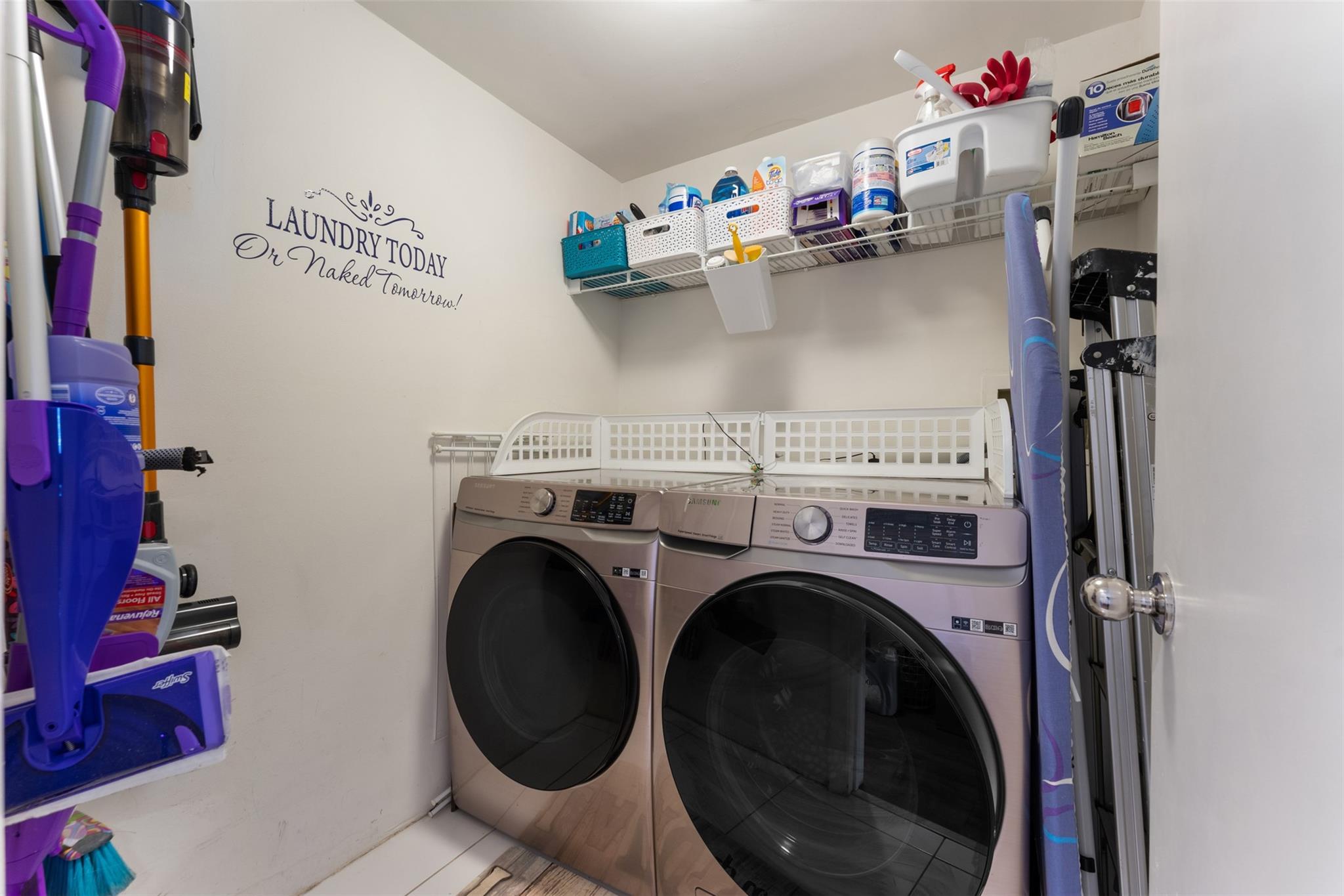 Williams Island - Residential