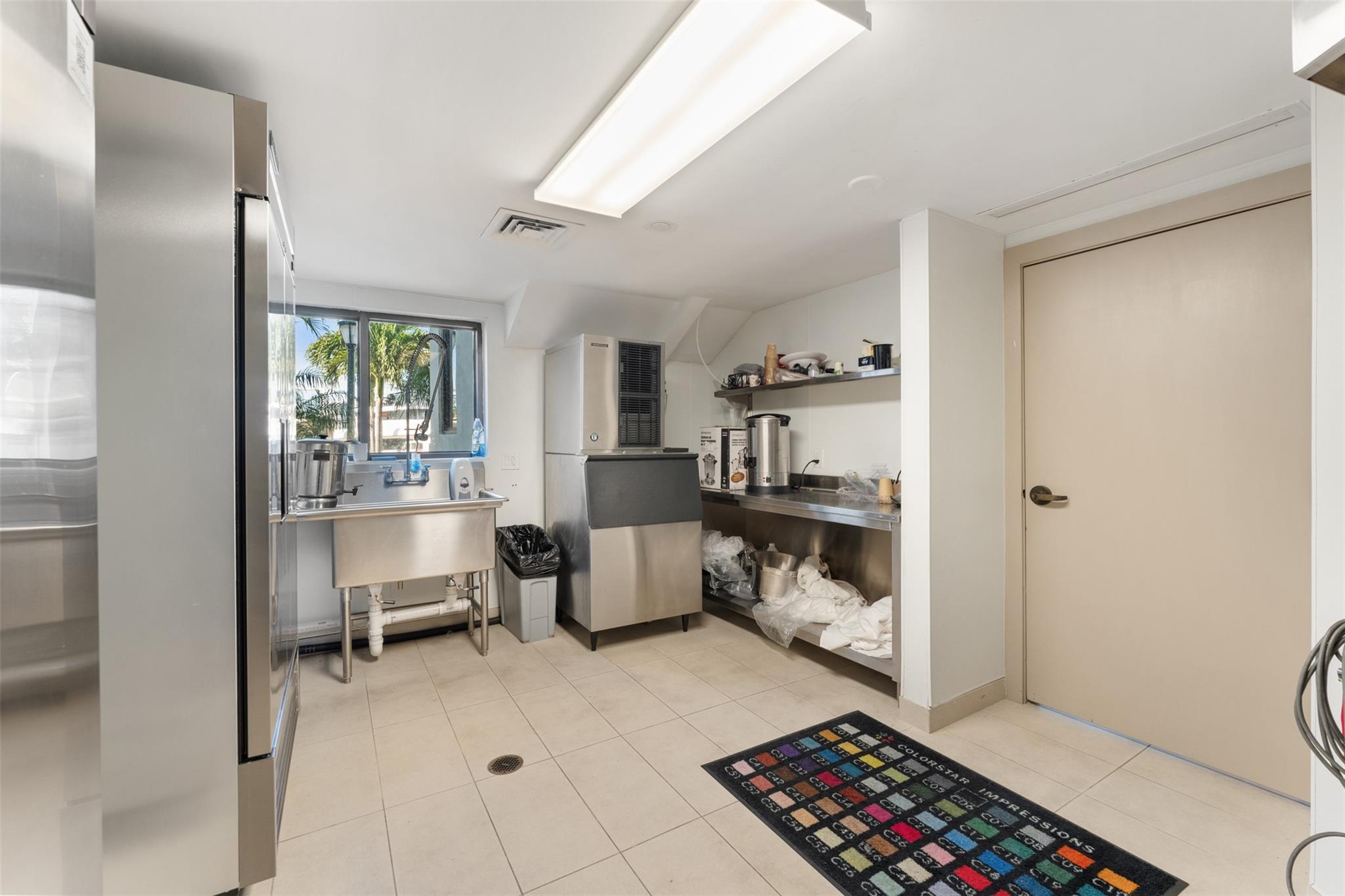 Williams Island - Residential