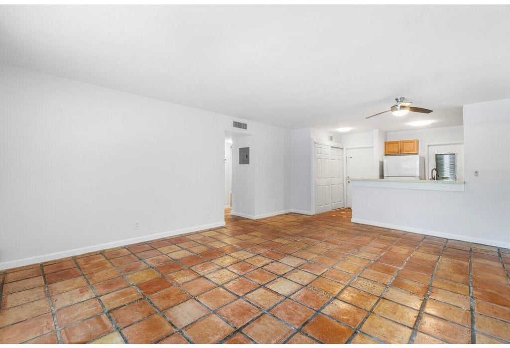 Photo of 420 SE 2nd Avenue #2, Deerfield Beach, FL 33441 (MLS # B26069000)