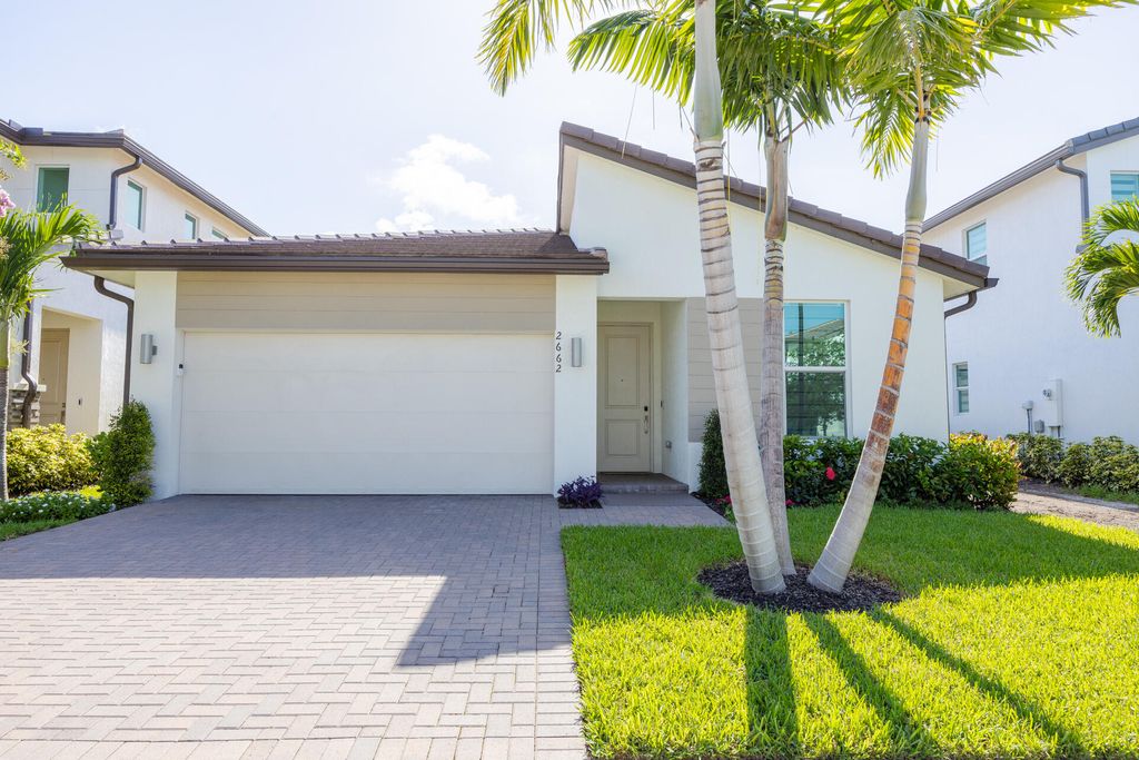 Photo of 2662 Country Lake Trail, Boynton Beach, FL 33436 (MLS # R11014552)