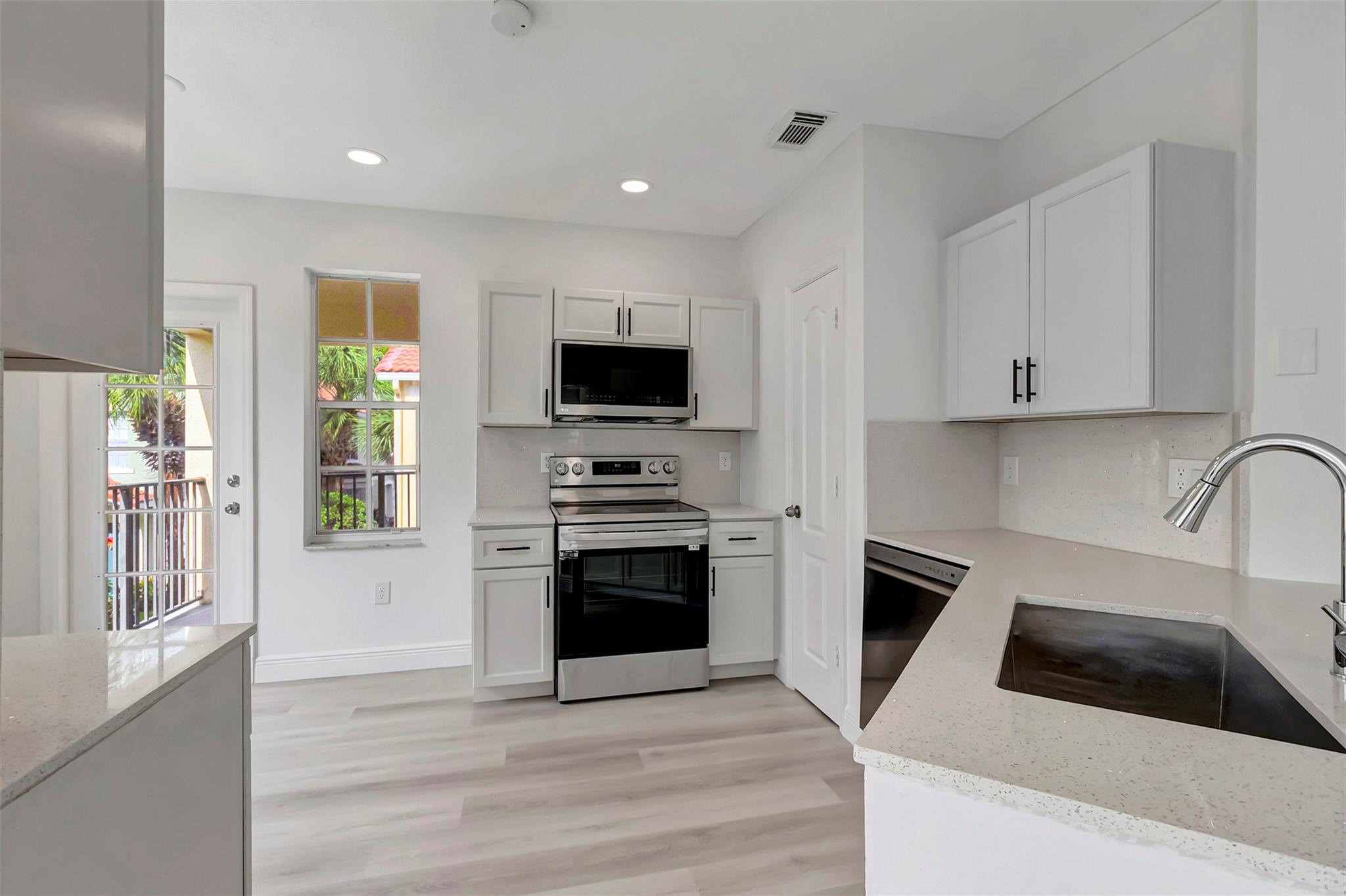 Residences of Belmont - Residential