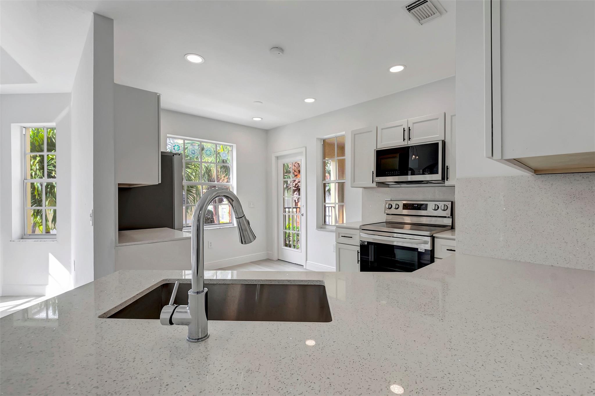 Residences of Belmont - Residential