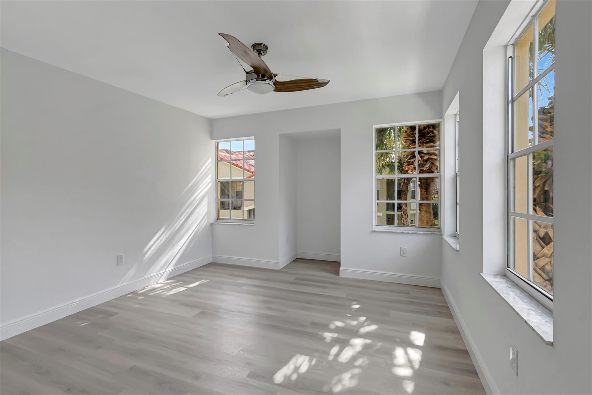 Residences of Belmont - Residential