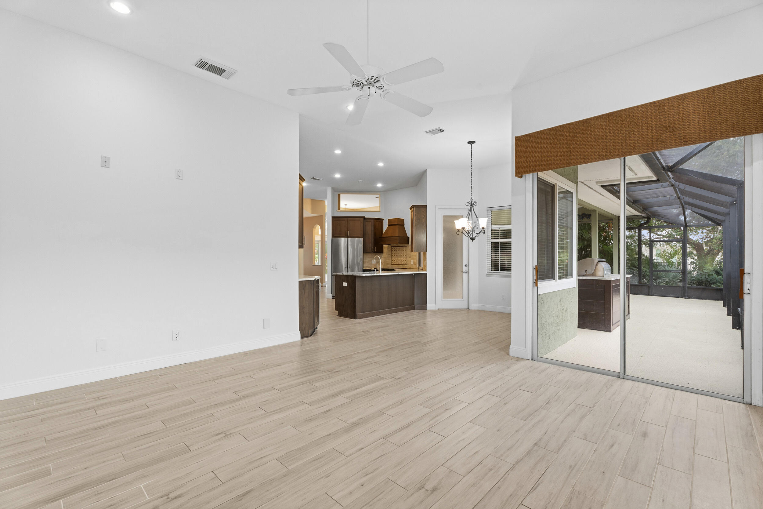 MARINER SANDS - Residential