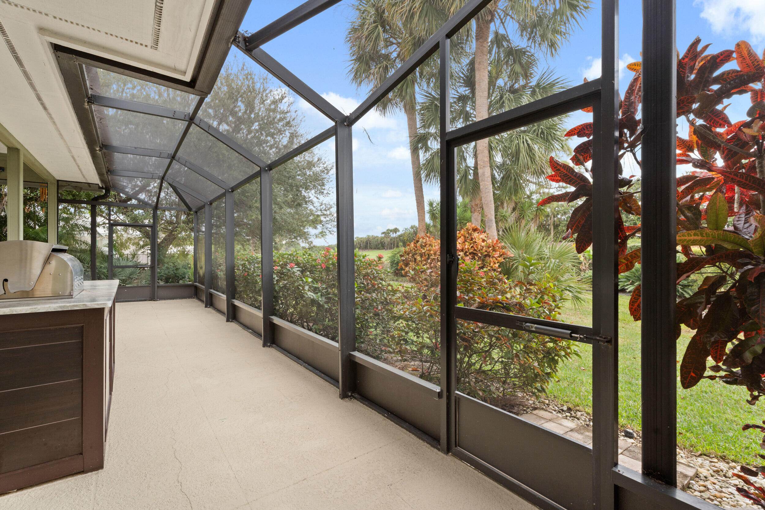 MARINER SANDS - Residential