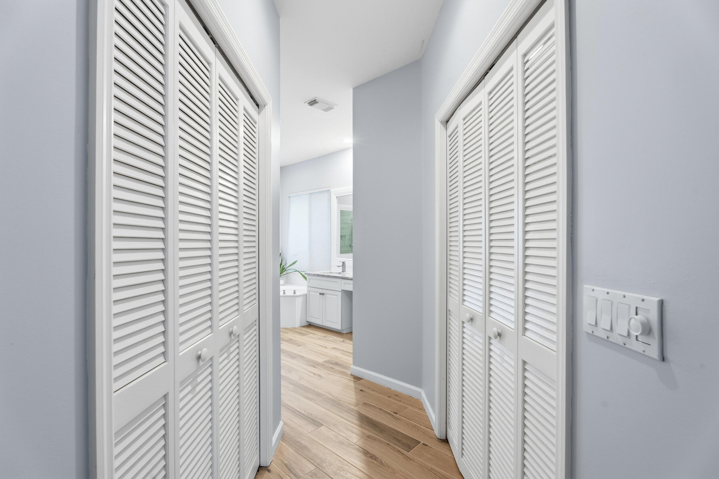 MARINER SANDS - Residential